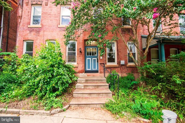 Building Photo - 4329 Osage Ave