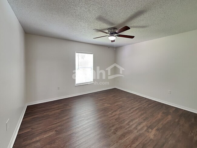 Building Photo - 3428 Alec Dr