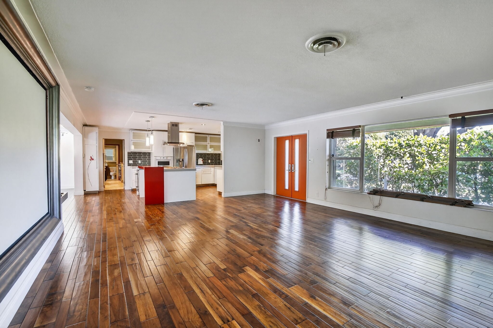 Building Photo - 2740 NE 34th St