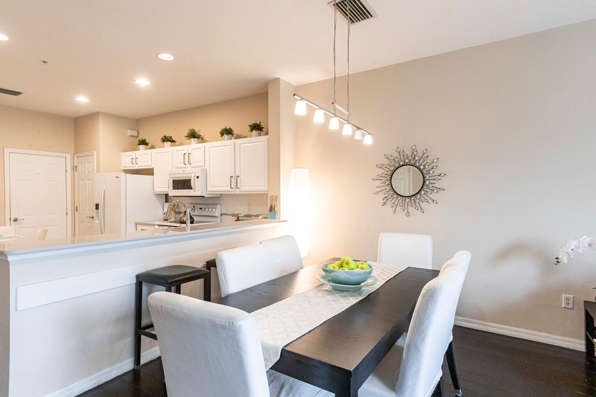 Building Photo - 15616 Marcello Cir
