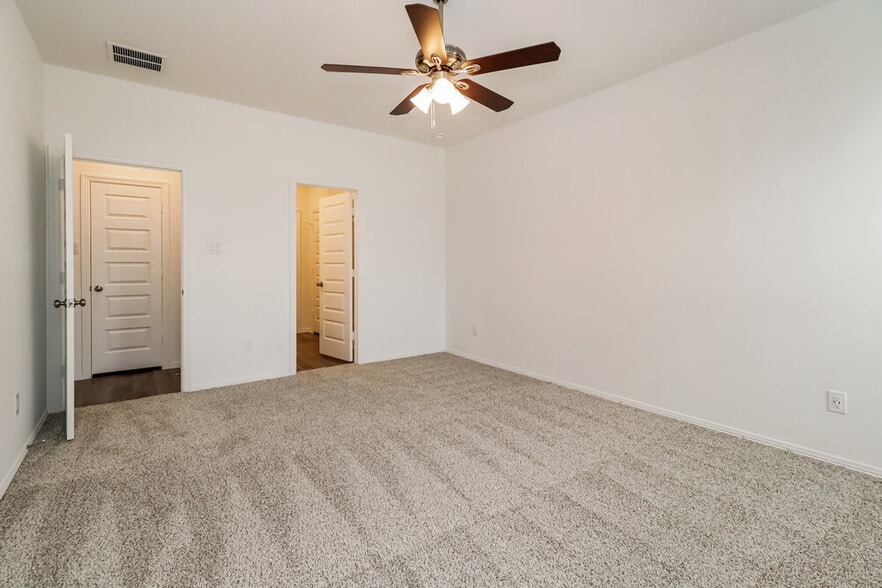 Building Photo - 16750 Rover Ln