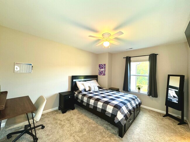 Building Photo - 321 Heritage Regency Dr