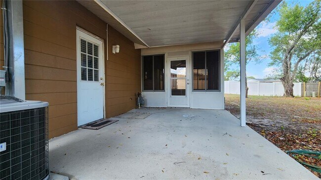 Building Photo - 4518 Yorkshire Ave
