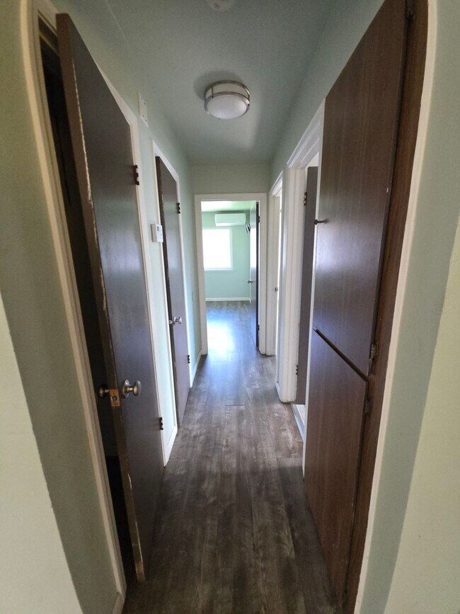 Building Photo - Welcome home to this beautifully updated 2-bedroom, 1-bath upstairs condo in a peaceful Auburn ne...