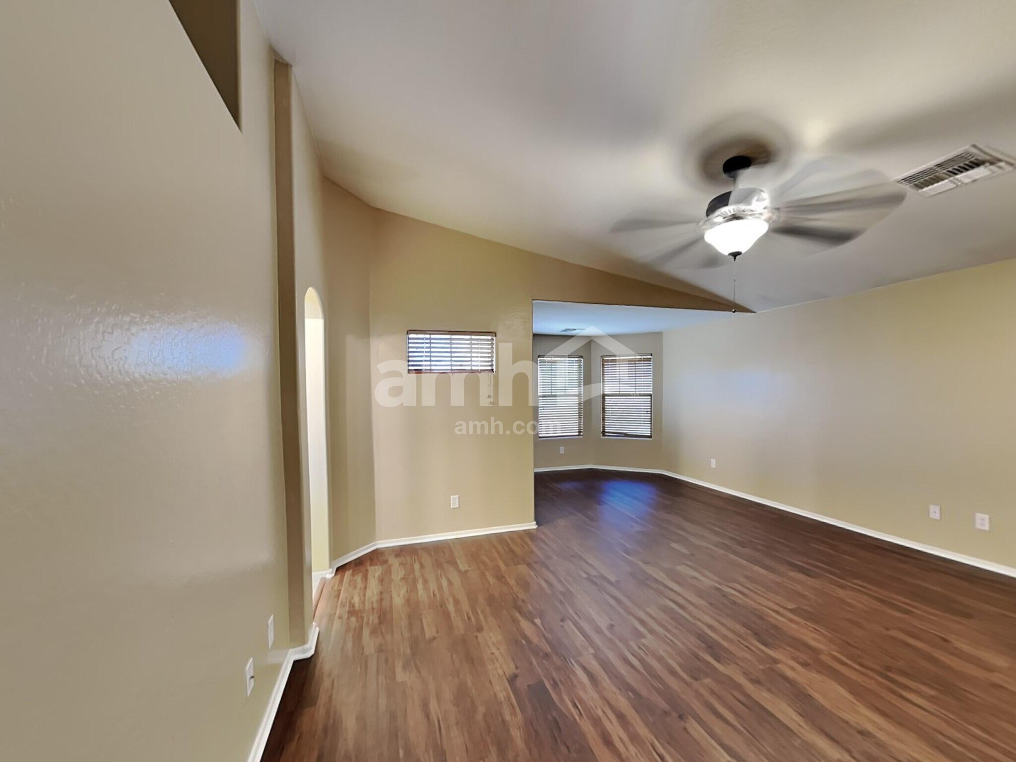 Building Photo - 6621 S 57th Ave