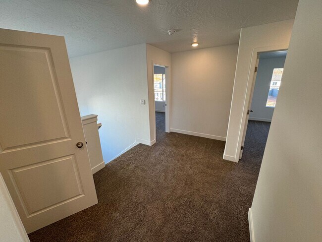 Building Photo - 1624 Cedar Mesa Dr