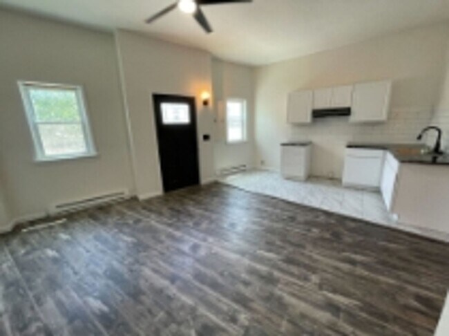 Building Photo - 34-36 Albany Avenue