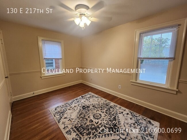 Building Photo - 130 E 217th St