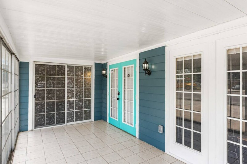 Building Photo - 1214 N Pine Hills Rd