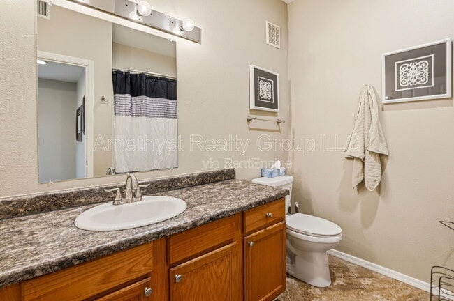 Building Photo - 10030 W Indian School Rd