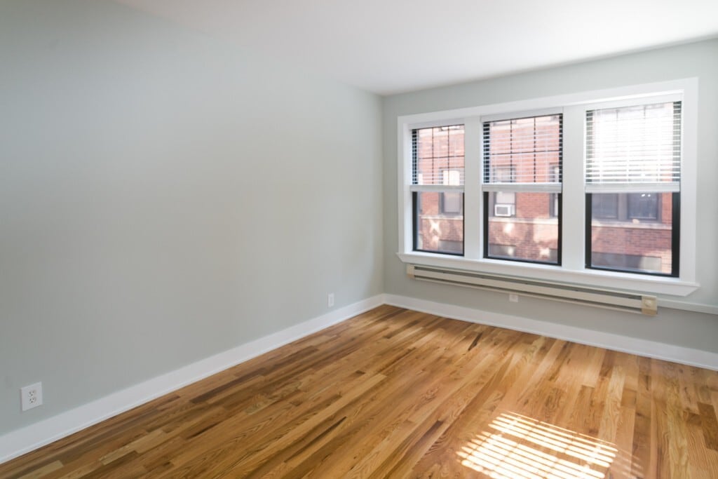 Building Photo - 4436 N Wolcott Ave