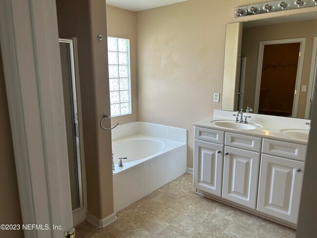 Building Photo - 1259 Sunray Ct