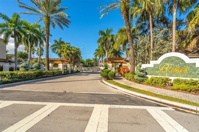 Building Photo - 5670 NW 116th Ave