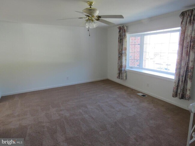 Building Photo - 12839 Elnora Rd