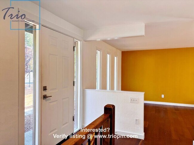Building Photo - 3834 Onyx St