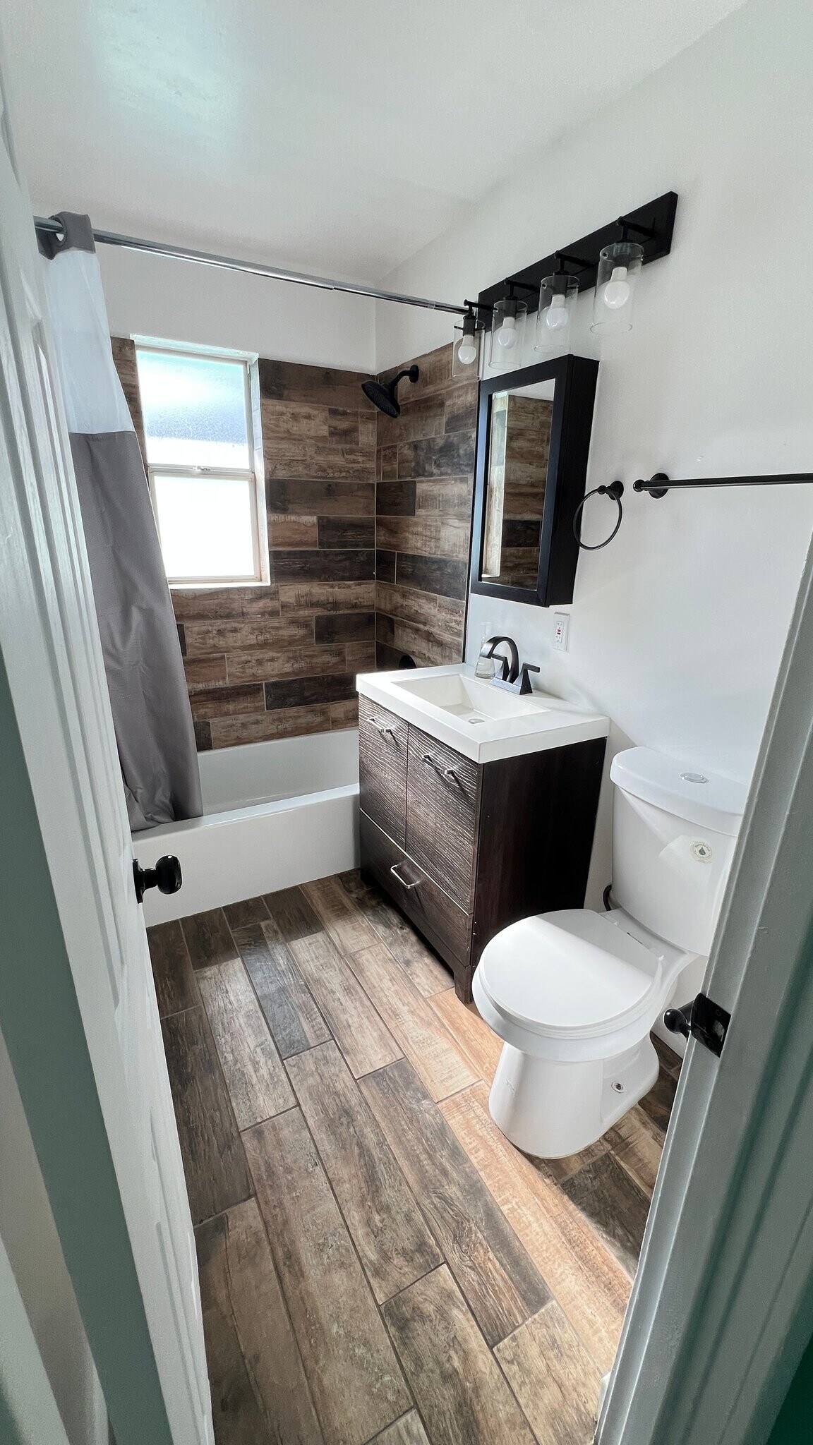 Building Photo - 3523 W Maricopa St