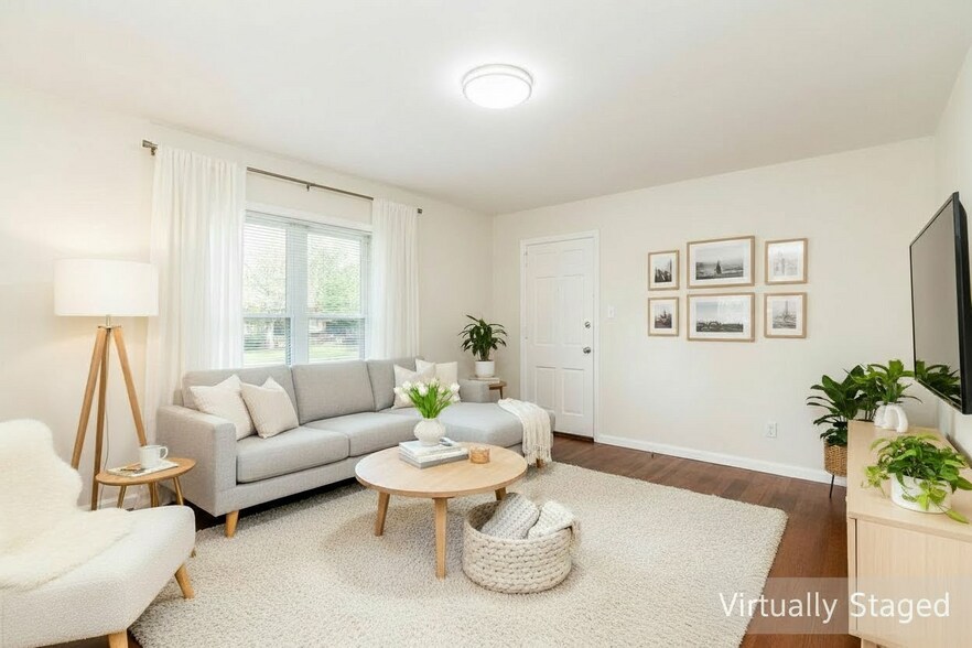 Building Photo - 1448 Elmwood Ave