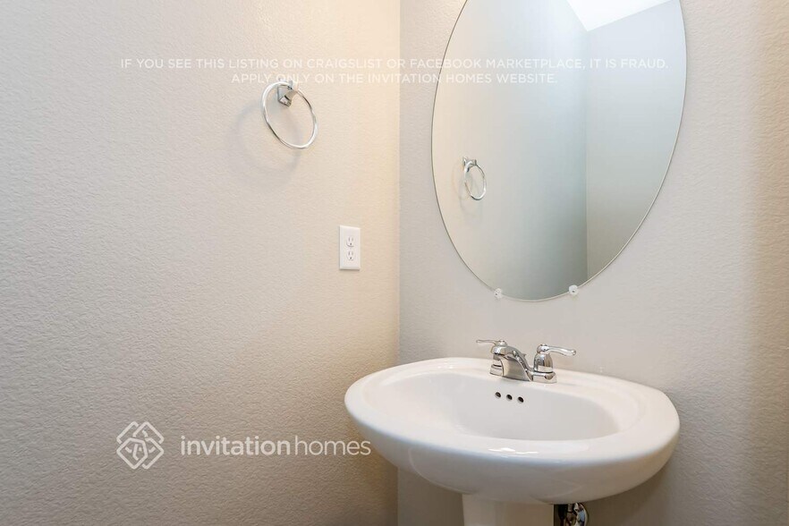 Building Photo - 8776 Candelabra Ct