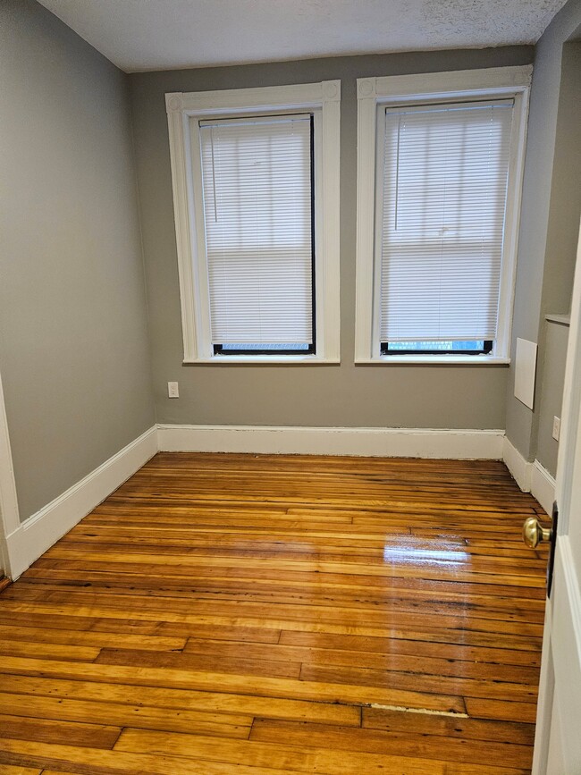 Building Photo - 59 Brighton Ave