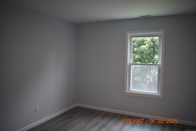 Building Photo - 41 Highland Ave