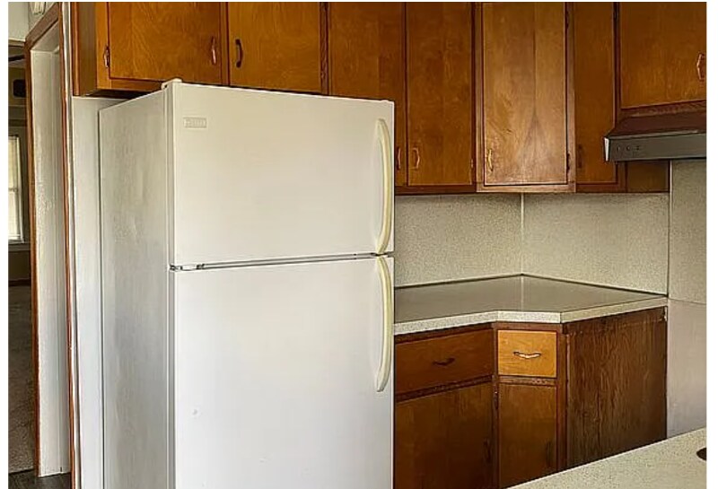 Building Photo - 223 Valleywood Dr