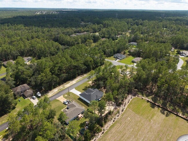 Building Photo - 143 Gondolier Pl