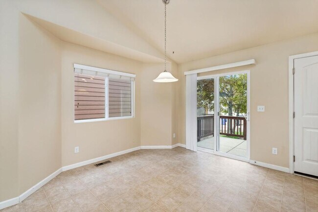 Building Photo - 2255 Sopris Cir