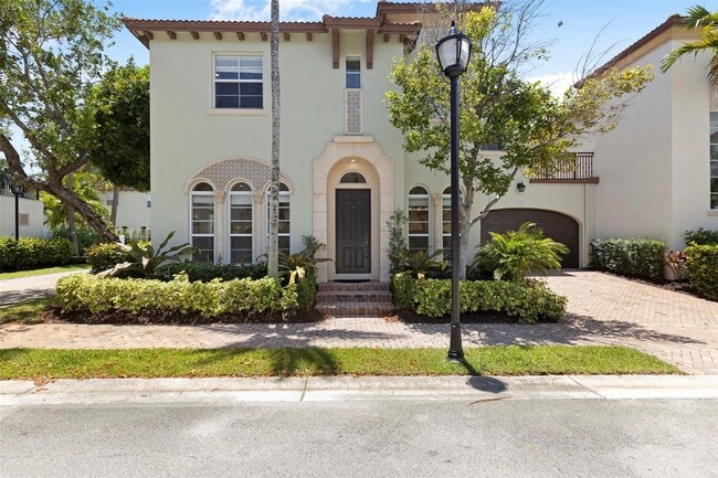 Building Photo - 105 Via Floresta Dr