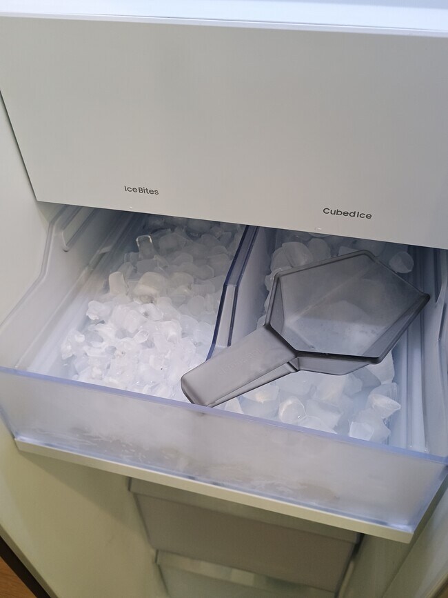 Building Photo - 1815 G St