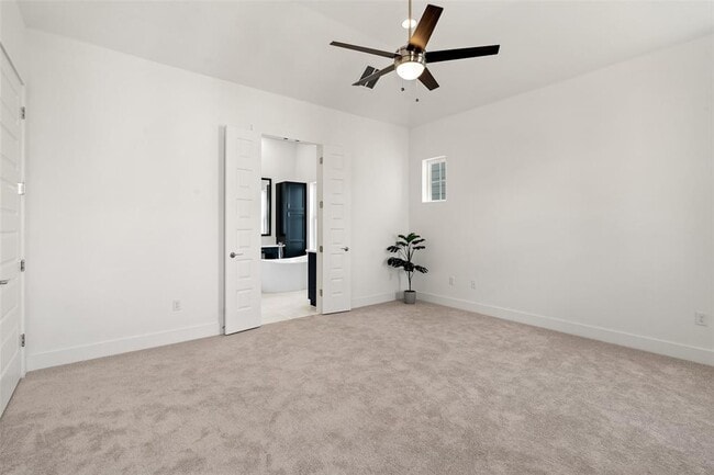 Building Photo - 4503 Grassland Dr