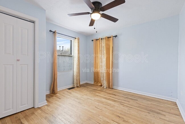 Building Photo - 156 S Newton St