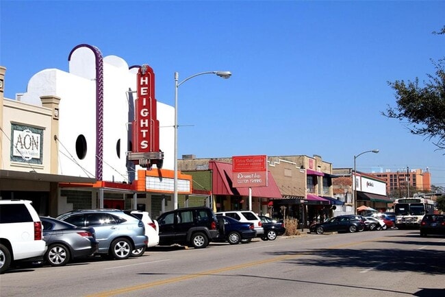 Building Photo - 1880 White Oak Dr