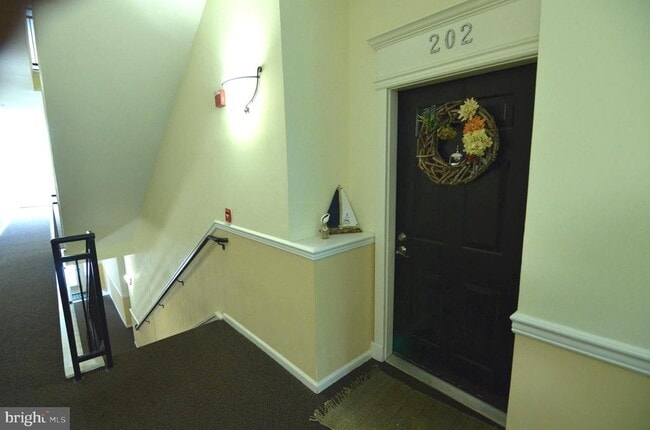 Building Photo - 1501 North Point Dr