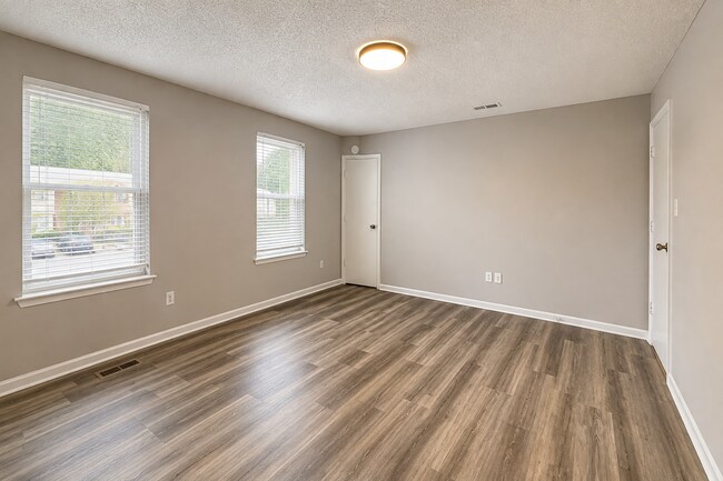Building Photo - 4614 Glanmire Dr