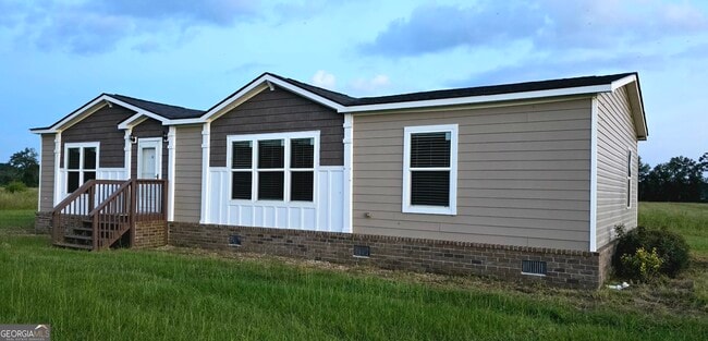 Building Photo - 378 Tom McCall Rd
