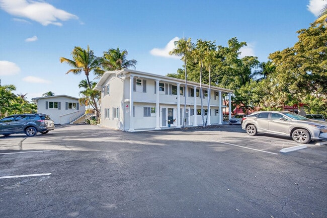 Building Photo - 1821 Middle River Dr