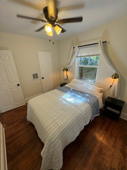 Building Photo - 9525 Sherwood Pl