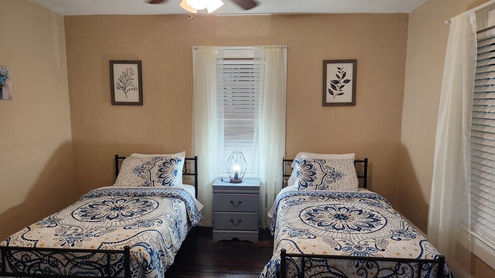 Gorgeous bedroom 1. - 208 NW 3rd St