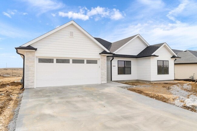 Primary Photo - 5317 Makana Ln
