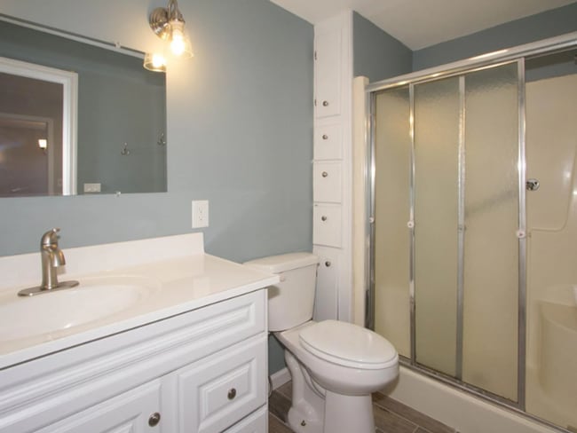 Building Photo - 3 Bed, 2 Bath in Claremore- Available Now!
