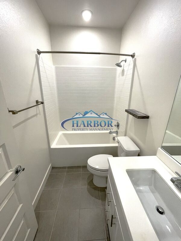 Building Photo - 9506 Parker Ln