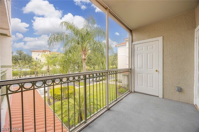 Building Photo - 23500 Walden Center Dr