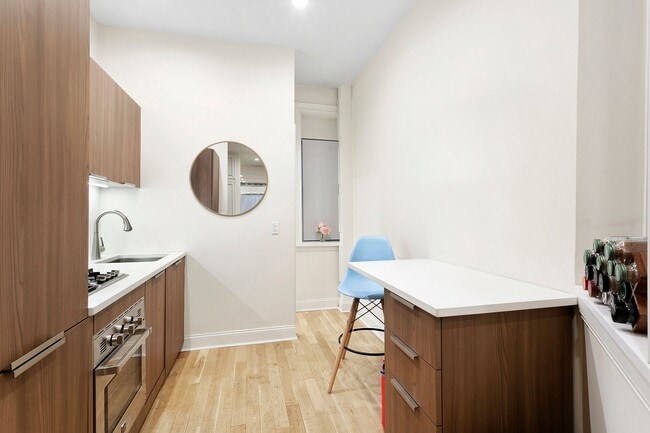 Building Photo - 53 W 11th St