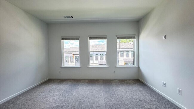 Building Photo - 55 Peeples Dr