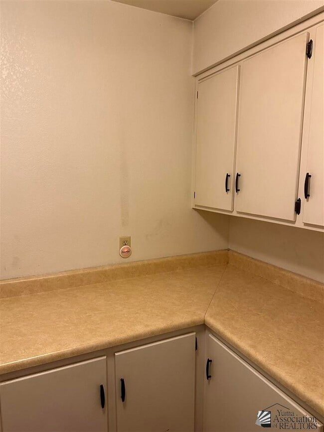 Building Photo - 2662 S Los Amigos Dr