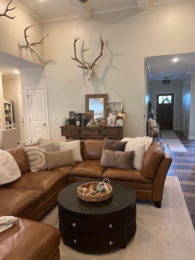 Building Photo - BEAUTIFUL HOME MINUTES FROM HARRISON BAY S...