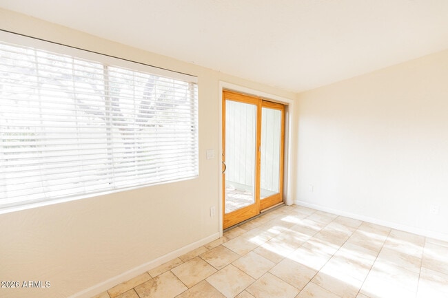 Building Photo - 1029 W Elna Rae St