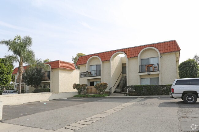 Primary Photo - Capistrano