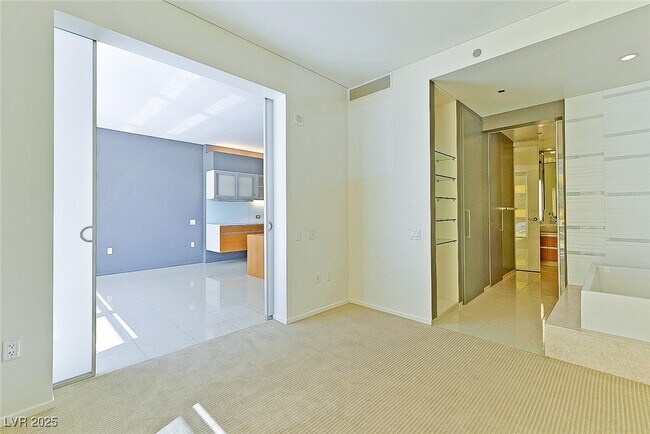 Building Photo - 3726 S Las Vegas Blvd