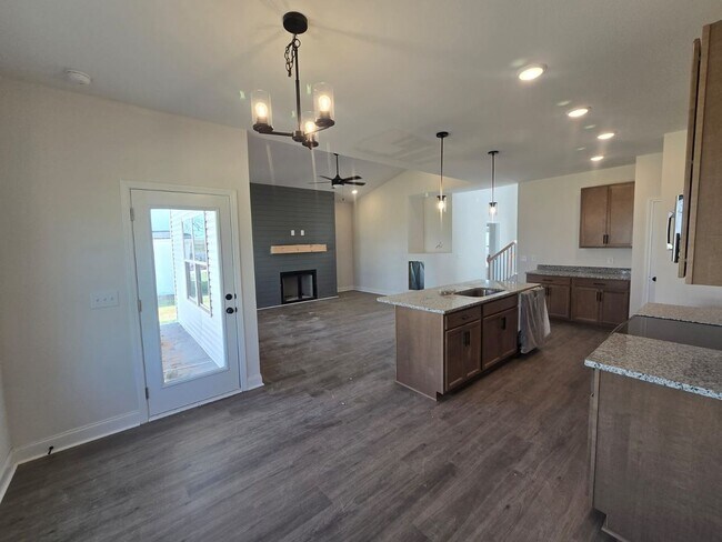 Building Photo - New Construction Ruby Floor Plan Near Exit 4